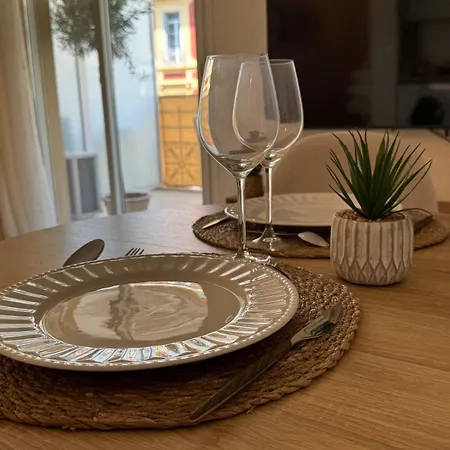Apartment Victoria - Carre D'or - Terrasse - 50 M *